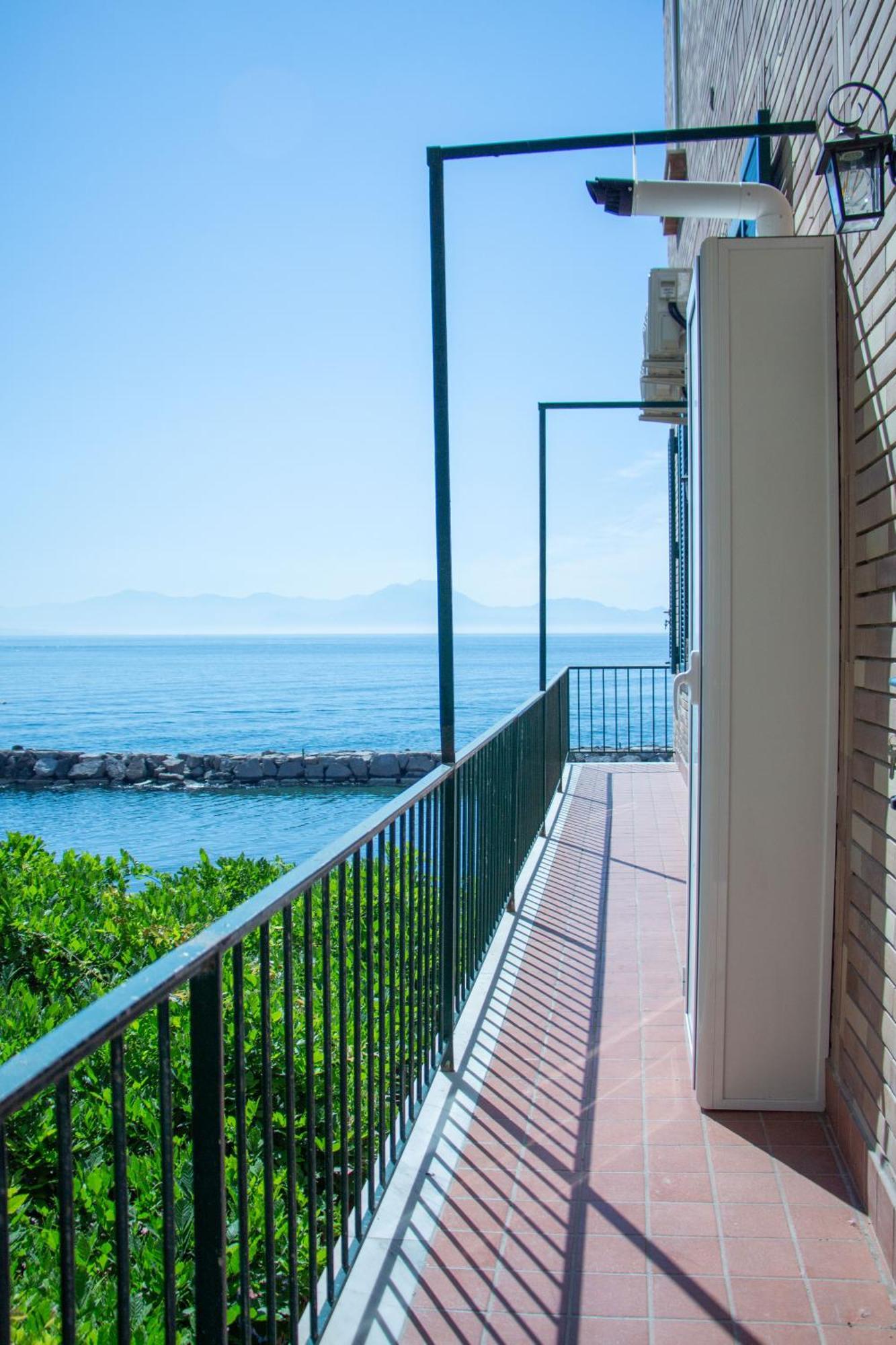 Wanderlust Aria Di Mare Apartment Napoli Ngoại thất bức ảnh